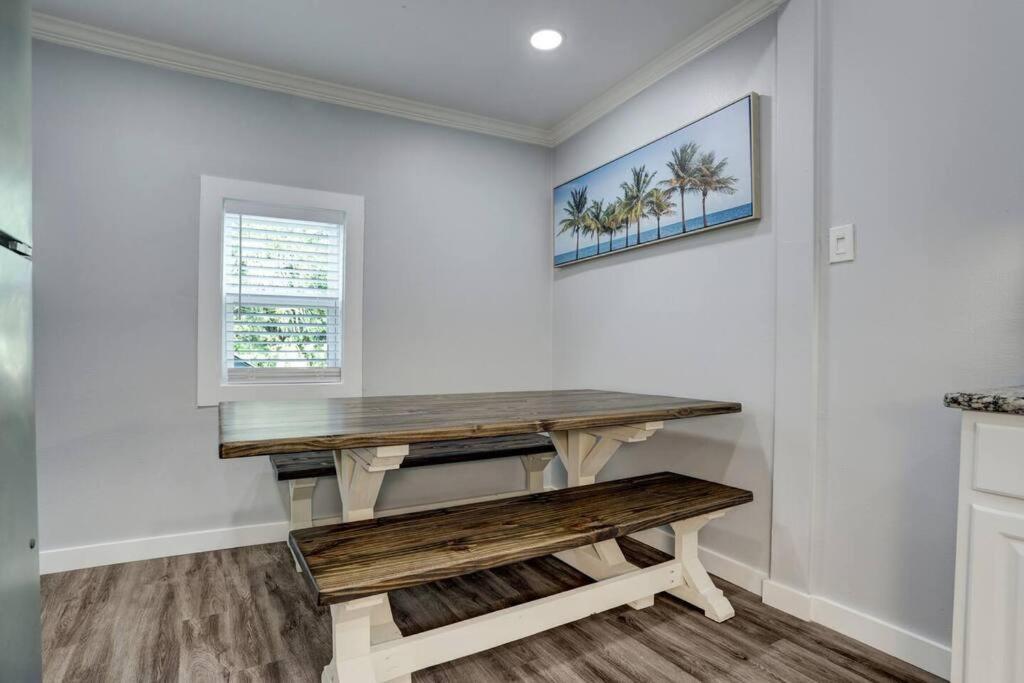 Renovated Beach Bungalow! Galveston Ngoại thất bức ảnh